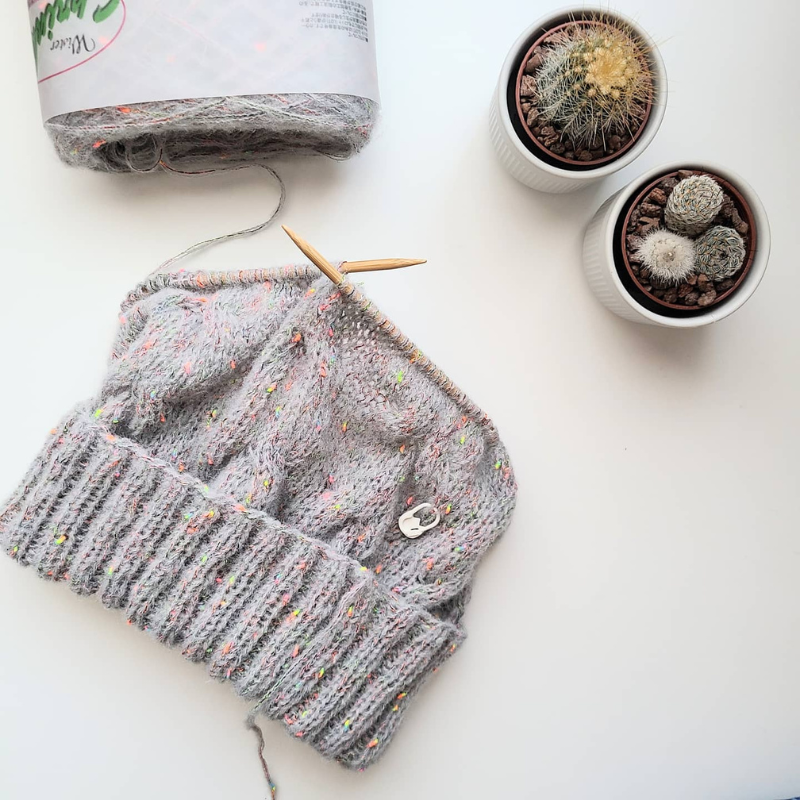ゆったりニット帽の無料編み図５選【簡単に作れる編み図と解説あり】 | Jul Knitting ユールニッティング